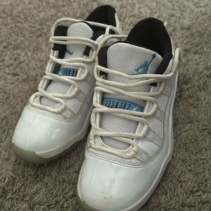 Low top Jordan 11’s